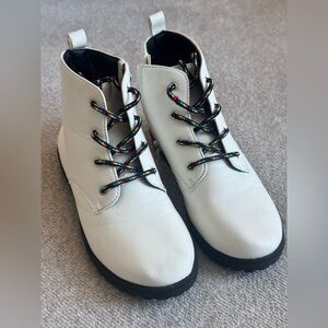 Tucker + Tate White Boots with Multicolor Laces